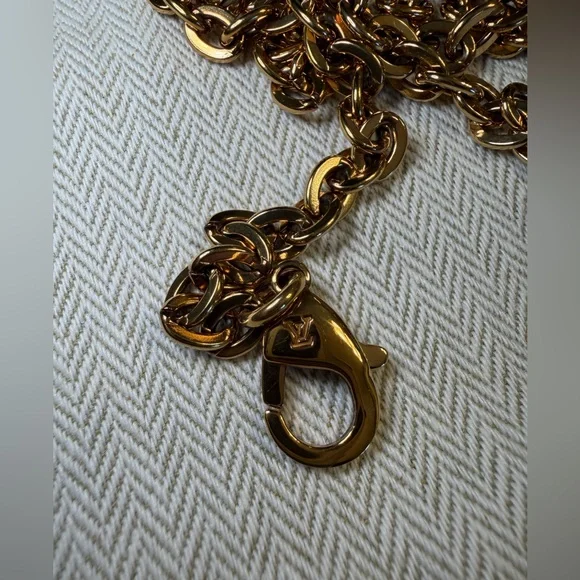 Louis Vuitton Limited Edition Felicie Pochette in Hot Pink Epi leather - Picture 17 of 17